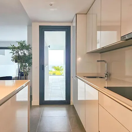 Modern 3 Bedroom With Amazing Facilities Apartment
