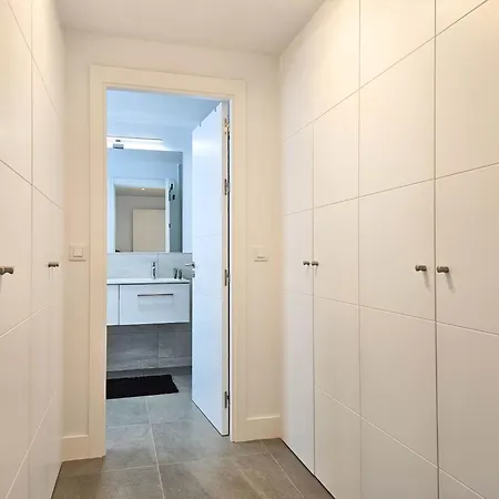 Modern 3 Bedroom With Amazing Facilities Apartment Manilva