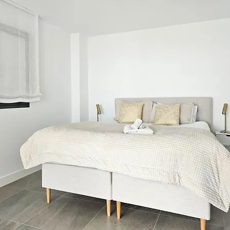 Modern 3 Bedroom With Amazing Facilities Apartment Manilva
