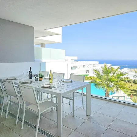 Apartment Modern 3 Bedroom With Amazing Facilities *