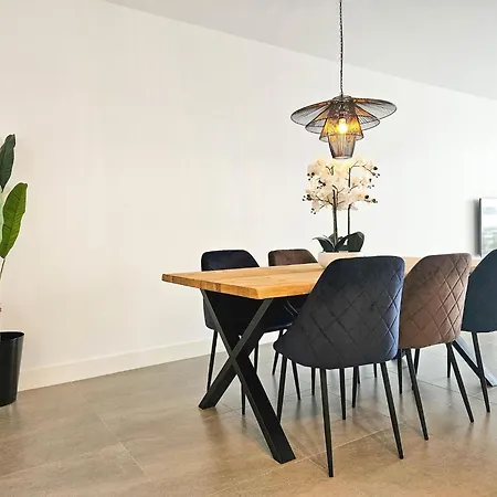 Modern 3 Bedroom With Amazing Facilities Apartment Manilva